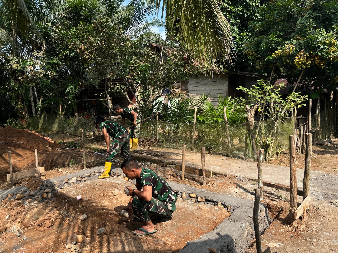 Kejar Target, Satgas TMMD 128 Lahat Maksimalkan Pengerjaan Infrastruktur Desa
