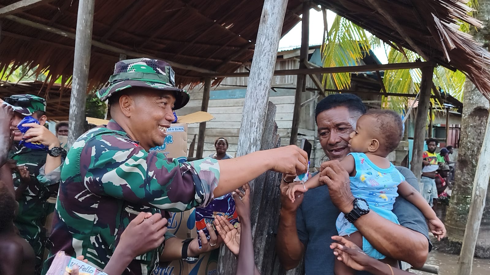 Satgas TMMD Ke-128 Hadirkan Keceriaan untuk Anak-Anak Kampung Keakwa