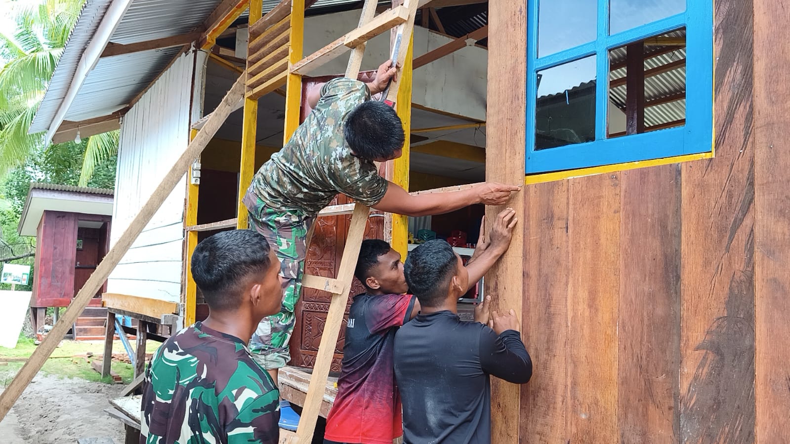 Satgas TMMD Ke-128 Kodim 1710/Mimika Wujudkan Gereja yang Lebih Nyaman untuk Jemaat