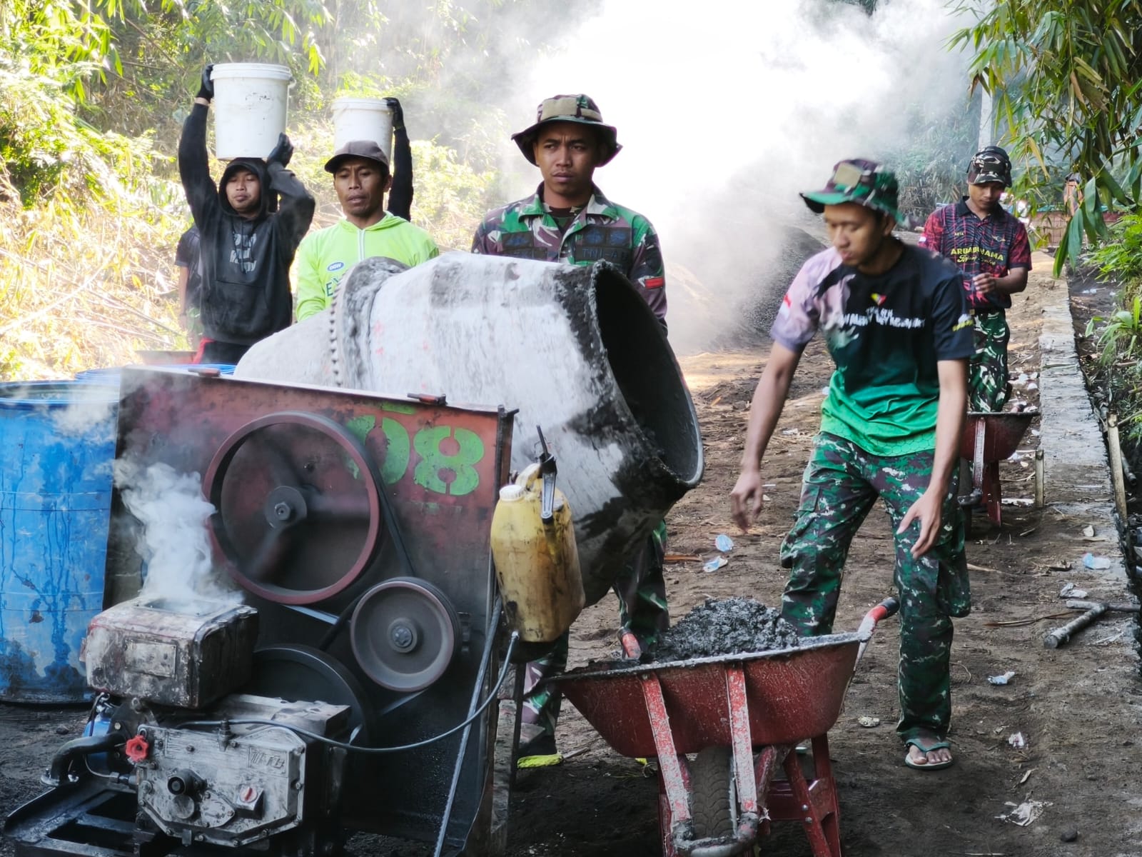 Dukungan Masyarakat dalam TMMD Ke-129 Kodim 1626/Bangli di Desa Sekardadi