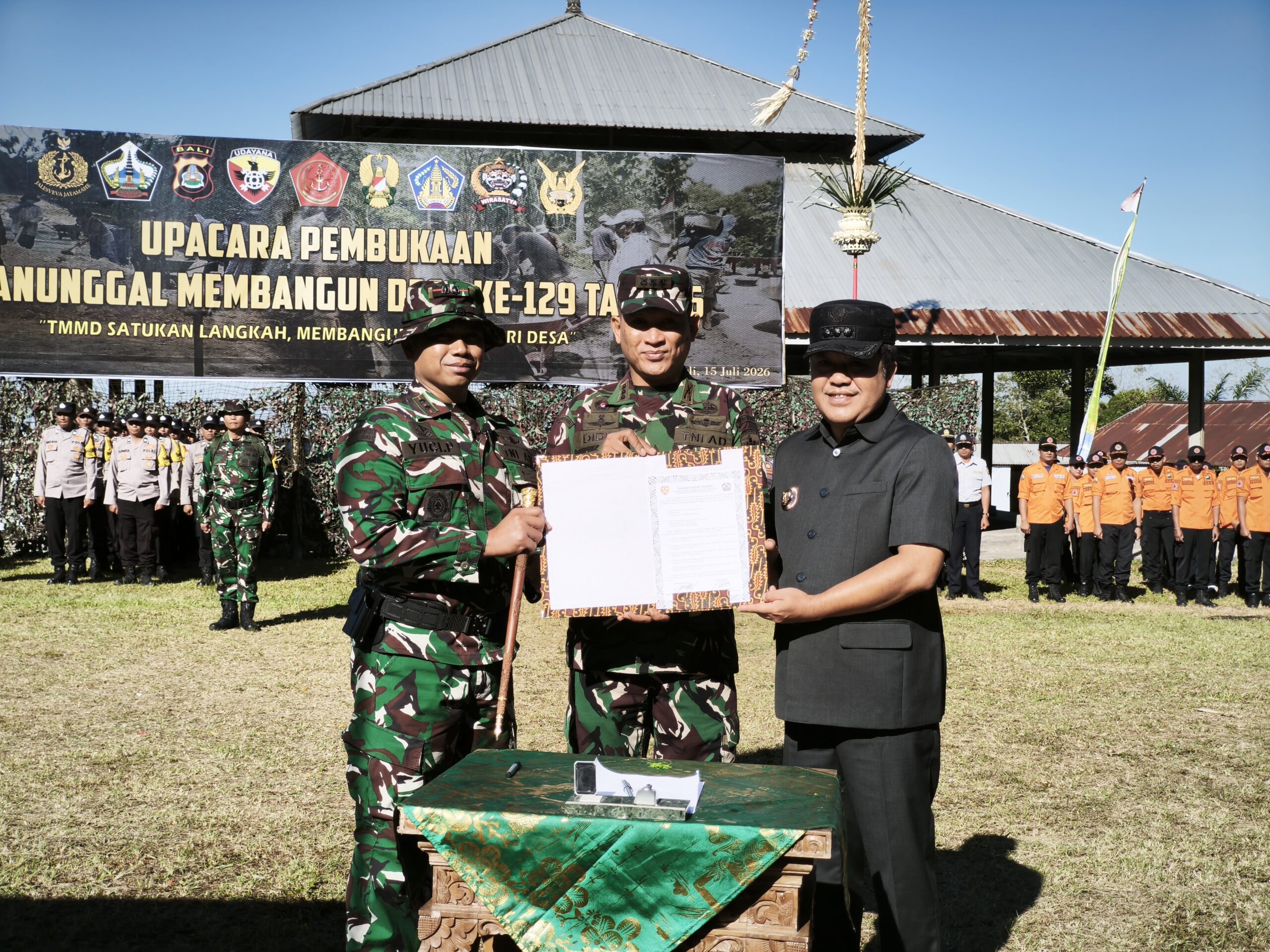 Didampingi Dandim 1626/Bangli,Bupati Bangli Tinjau Langsung Sasaran Fisik TMMD Ke-129 di Desa Sekardadi