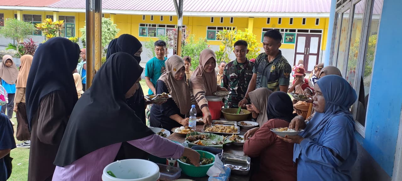 SDN Umbele Gelar Jamuan Makan sebagai Apresiasi untuk Satgas TMMD Ke-129