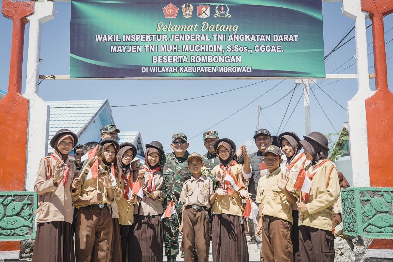 Kedatangan Tim Wasev TMMD Ke-129 Disambut Antusias oleh Masyarakat dan Siswa