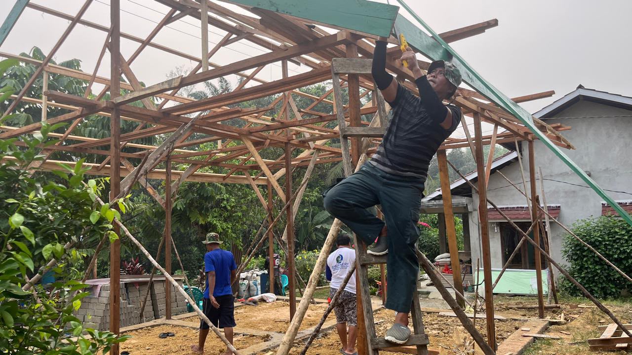 Satgas TMMD Reguler Ke-130 Dorong Proyek RTLH untuk Warga Landak yang Layak Huni