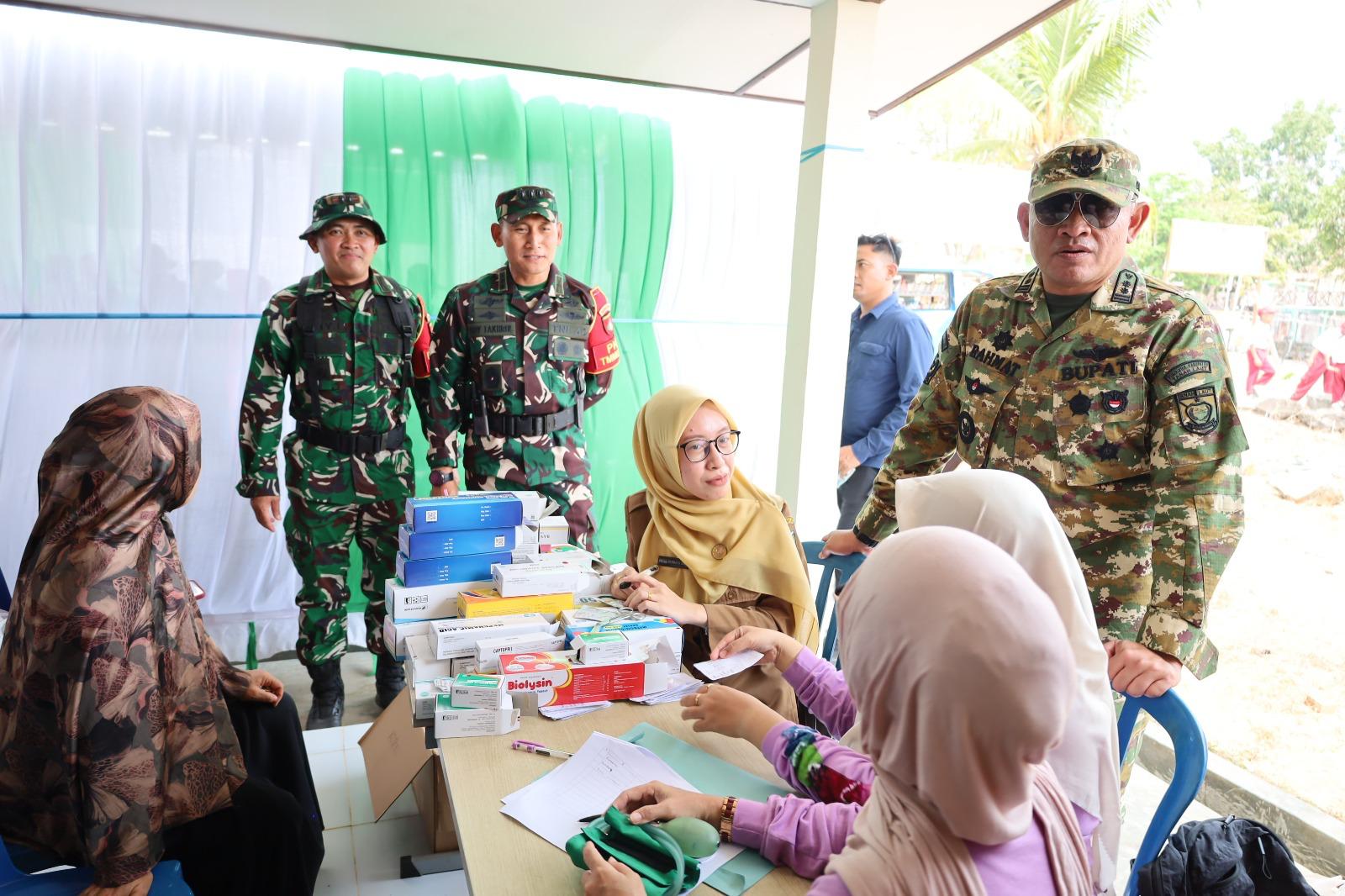 TMMD ke-130: Sinergi TNI Melalui Bazar dan Layanan Sosial di Tanah Laut
